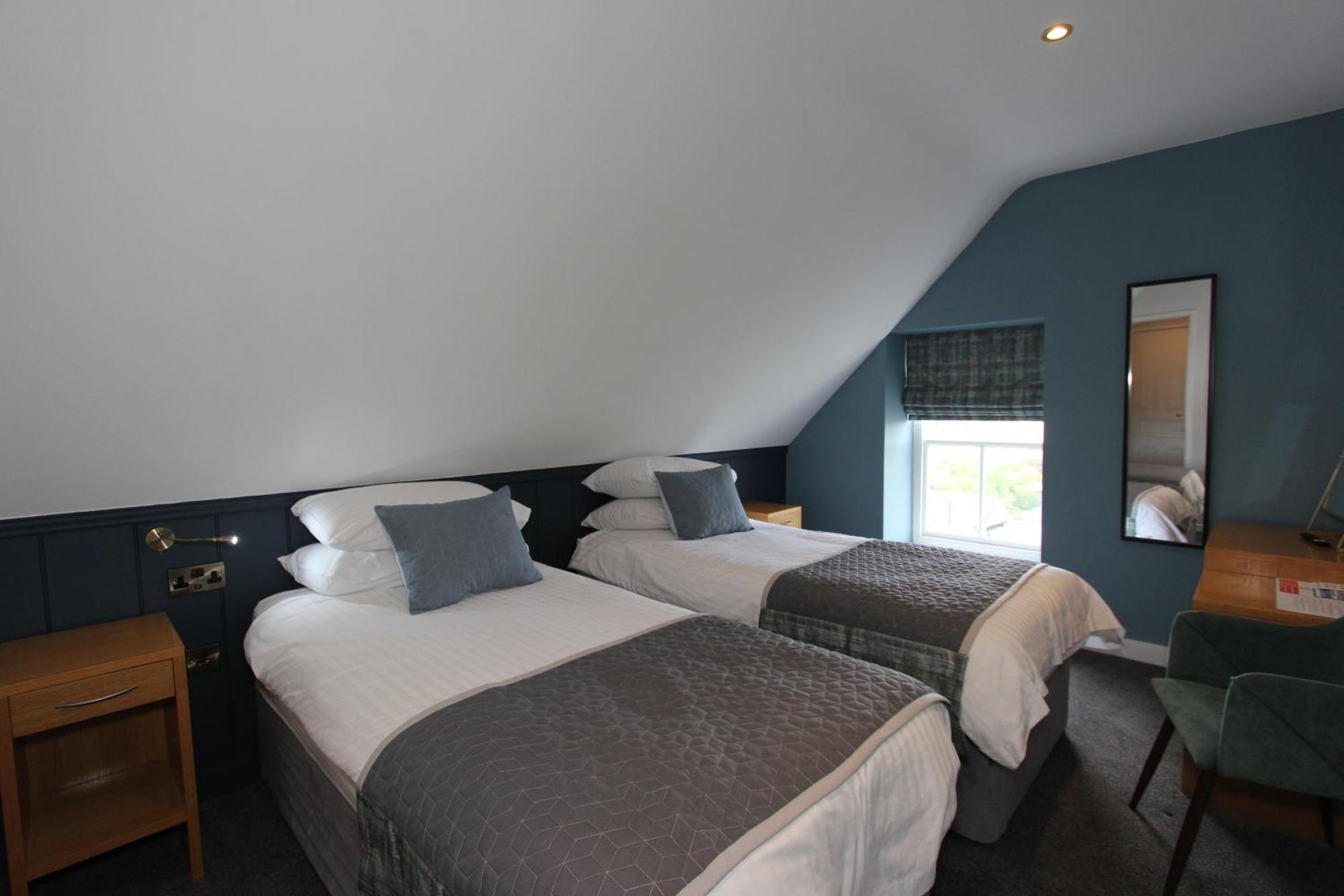 Gwesty Nanhoron Arms Hotel Nefyn Exteriör bild